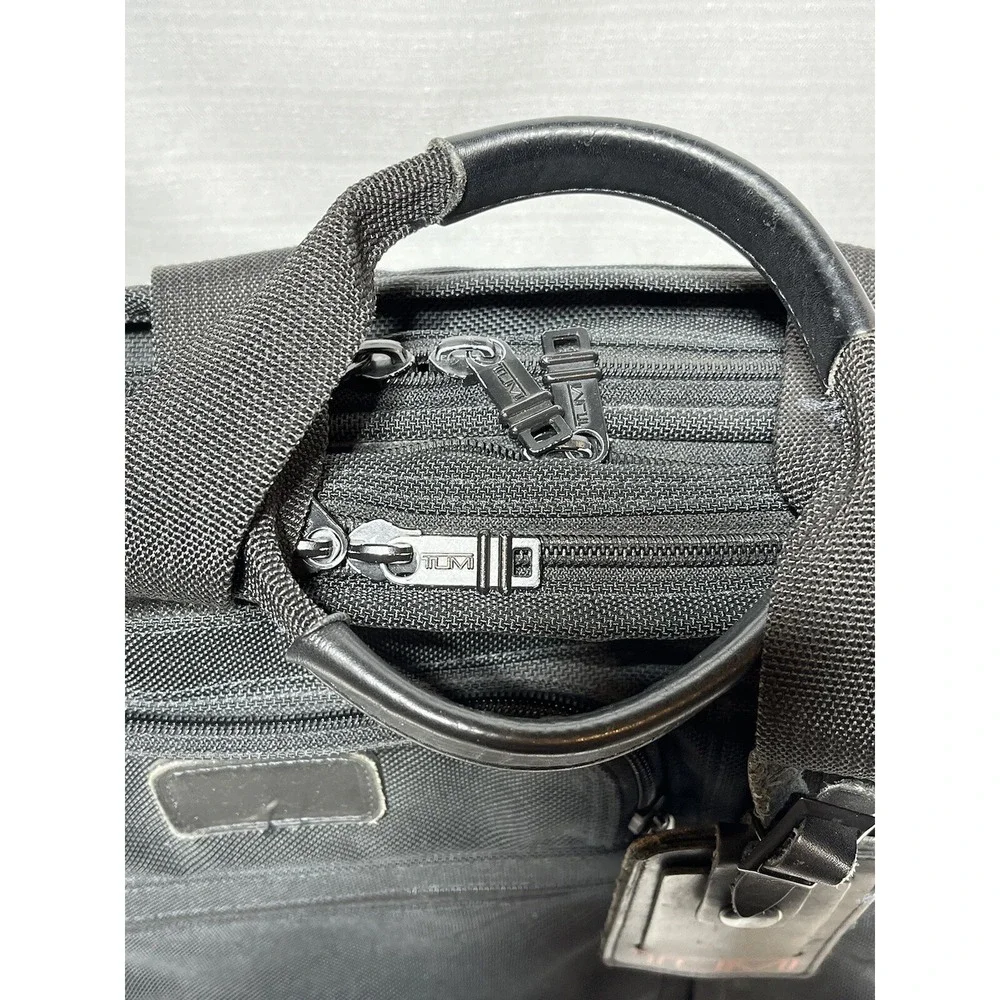Tumi very nice